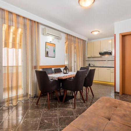 Apartment Drazenka Turato Башка Екстер'єр фото