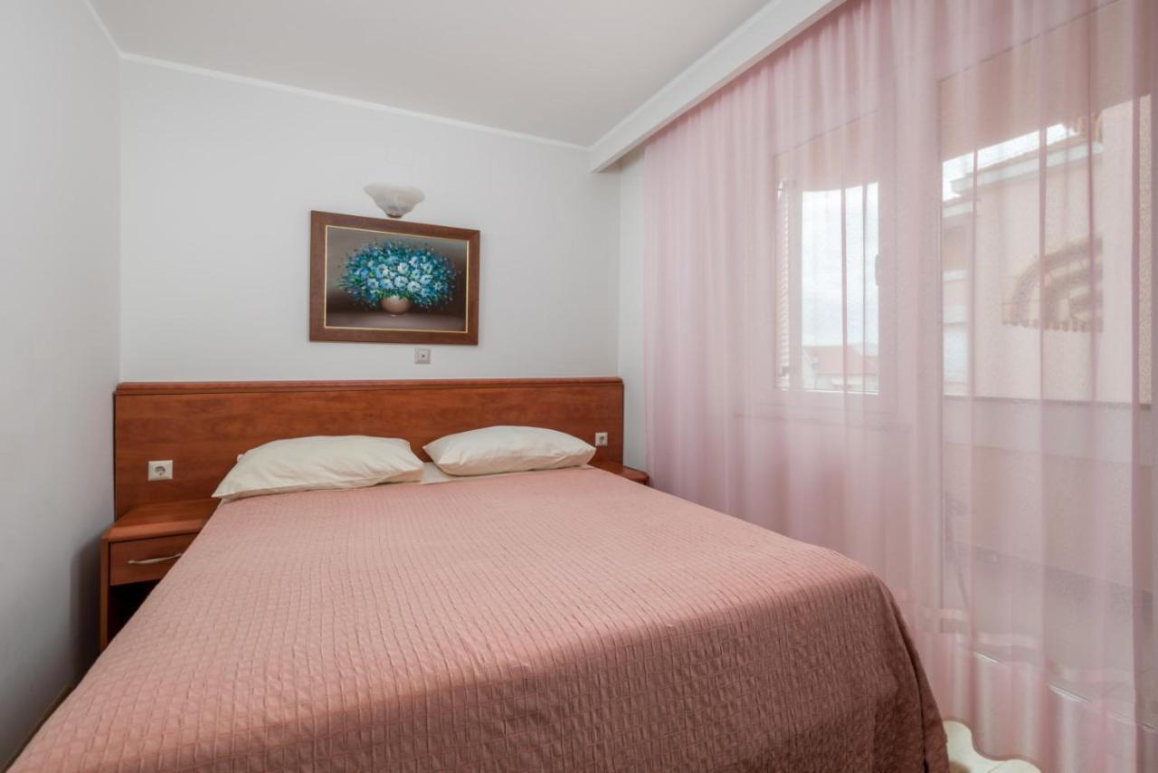 Apartment Drazenka Turato Башка Екстер'єр фото